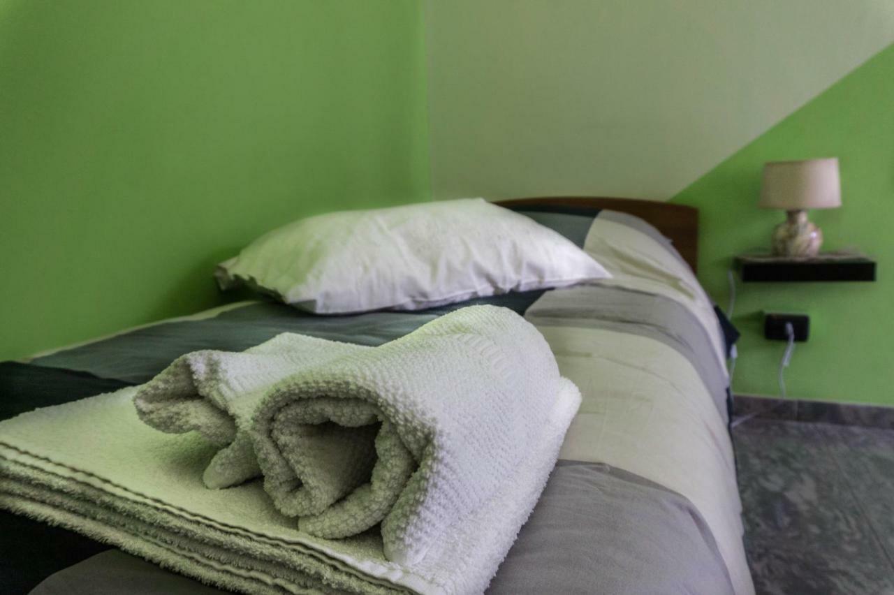 Casa In Langa Apartment Alba  Ngoại thất bức ảnh